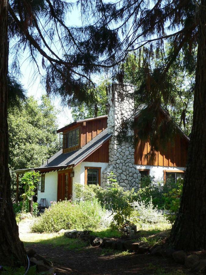 Yosemite Rose Bed And Breakfast 그로블런드 외부 사진